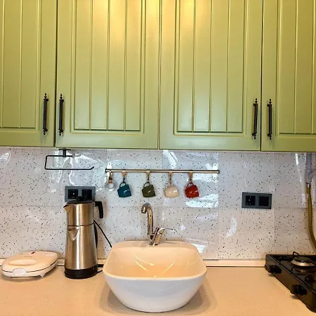 High Ceiling Cozy With 3 Bedroom Beyoglu * Istanbul