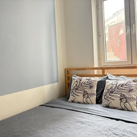 Apartment High Ceiling Cozy With 3 Bedroom Beyoglu Istanbul