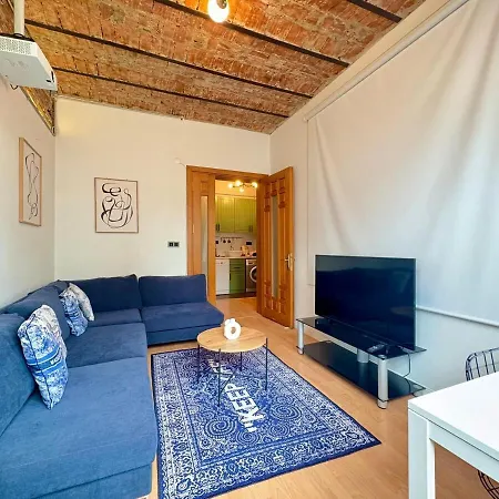 Apartment High Ceiling Cozy With 3 Bedroom Beyoglu Istanbul